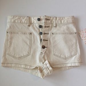 NWT Free People 28 Bridgette button fly shorts